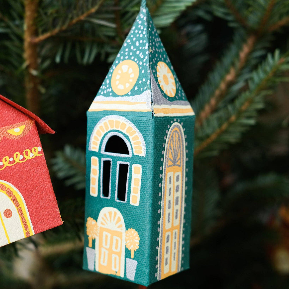 Winter Steeple Screen-Printed Board Decoration